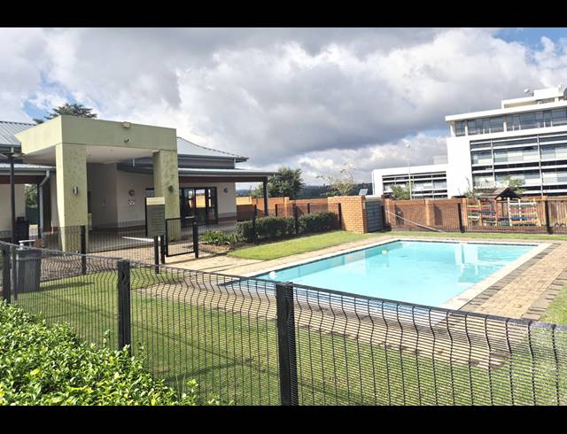 3 BEDROOM APARTMENT FOR SALE IN MODDERFONTEIN